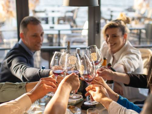 novost novi početak splava viva vinski magazin vino fino