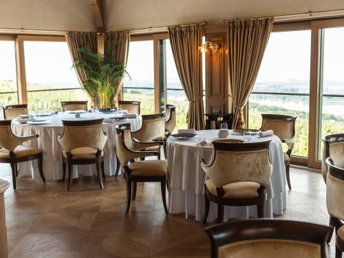 novost gastronomski raj na bregu iznad dunava vinski magazin vino fino