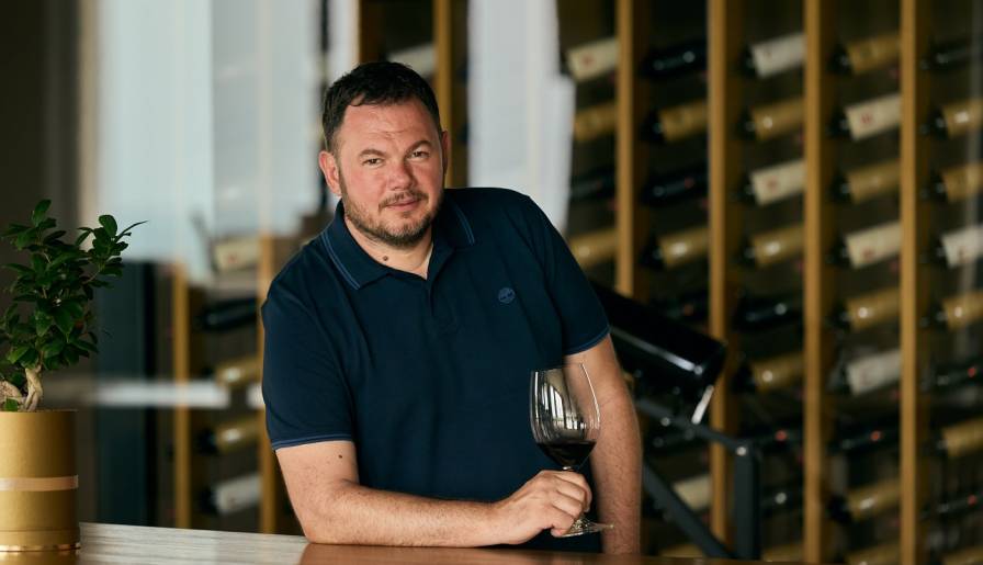 izdvojeno ogledalce ogledalce ko je najlepši na svetu vinski magazin vino fino