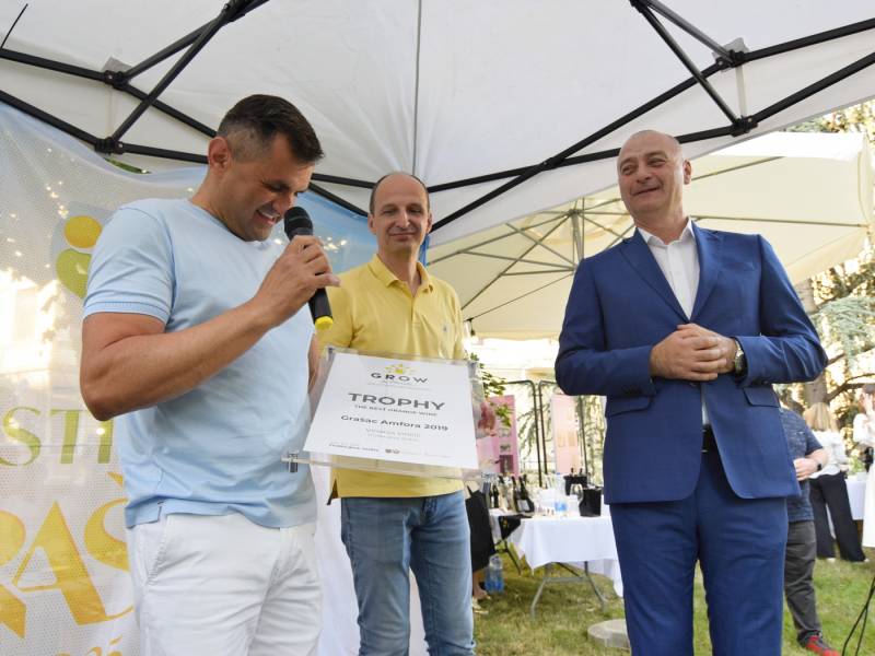 novost aleksandar vinčić amfora je istina o vinogradu vinski magazin vino fino