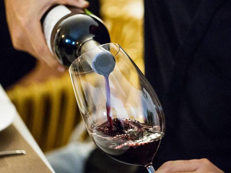 novost amazon prikazuje putopisnu seriju o vinu i hrani vinski magazin vino fino