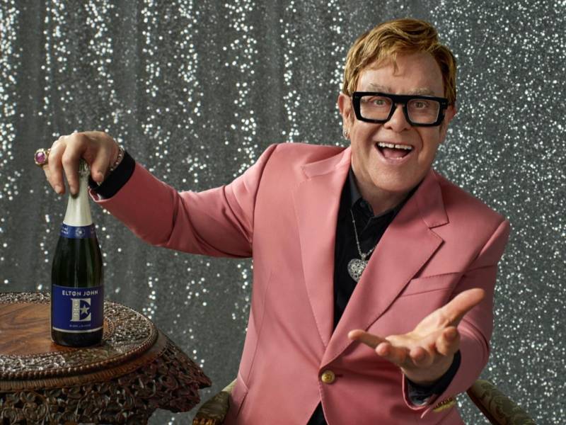novost elton džon lansirao je bezalkoholni penušavac vinski magazin vino fino