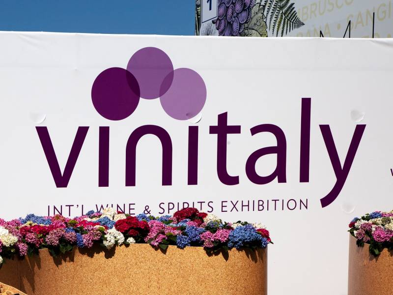 novost masterklas o vinima balkana na sajmu vinitaly vinski magazin vino fino