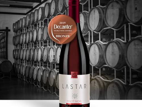 novost medalja u londonu za lastar pinot noir vinski magazin vino fino