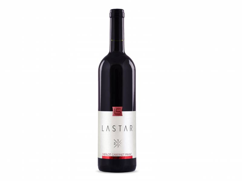 novost novo vino iz lastara merlot cabernet franc vinski magazin vino fino