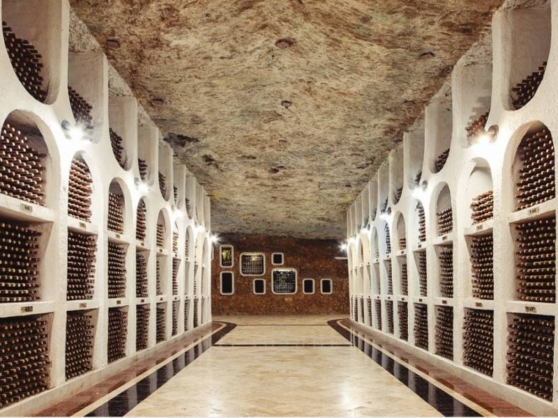 novost u ovom podrumu nalazi se putinova kolekcija vina vinski magazin vino fino