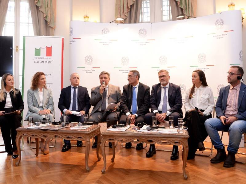 novost više od 50 italijanskih vinarija na sajmu wine vision by open balkan vinski magazin vino fino