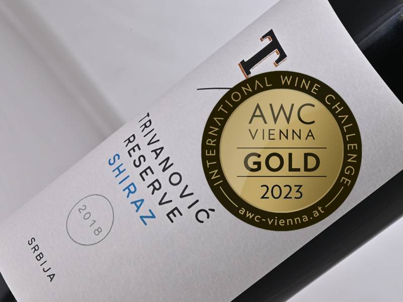 novost zlato na awc za naš širaz vinski magazin vino fino