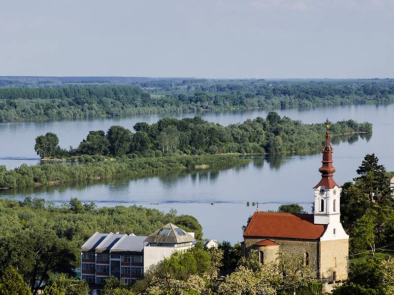 Reportaze Stari Slankamen I Surduk Dunav I Carde Vinski Magazin Vino Fino Magazin O Vinskoj I Gurmanskoj Kulturi