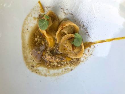 restoran nedelje fig - novi dragulj fruške gore vinski magazin vino fino