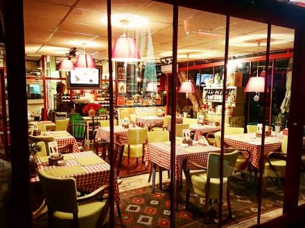 restoran nedelje mamma rossa vinski magazin vino fino