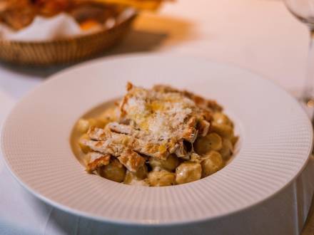 restoran nedelje panta rei vinski magazin vino fino