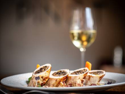 restoran nedelje pinot vinski magazin vino fino