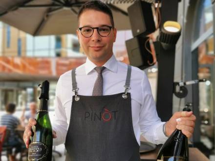 restoran nedelje pinot vinski magazin vino fino