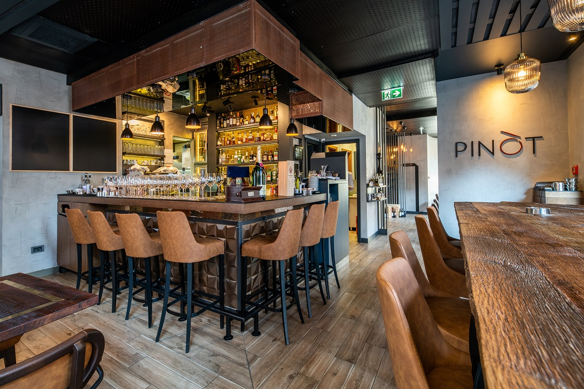 restoran nedelje pinot vinski magazin vino fino