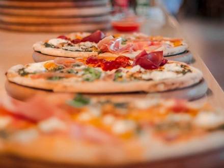 restoran nedelje pomodoro vinski magazin vino fino