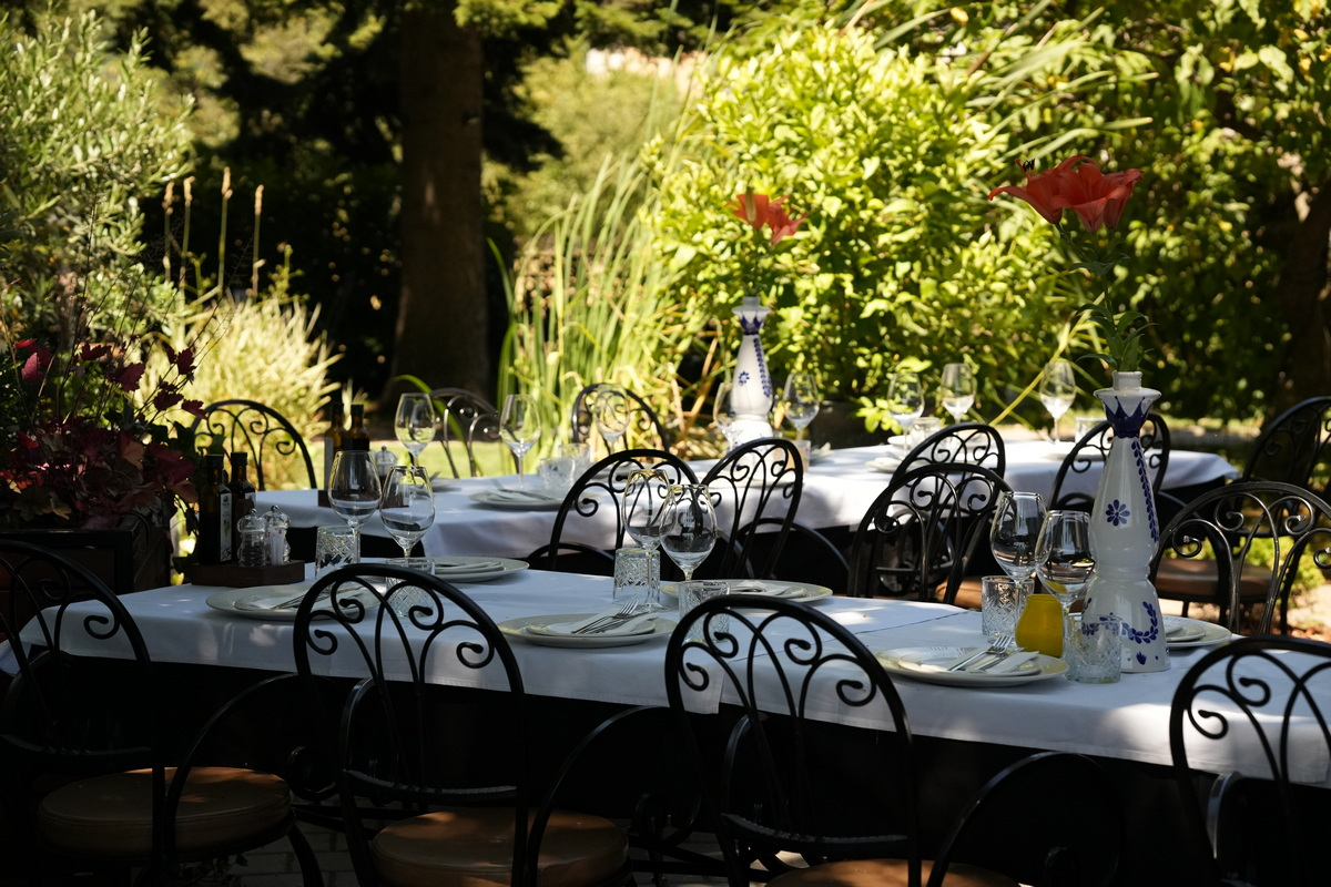 restoran nedelje restoran nedelje kompozicija vinski magazin vino fino