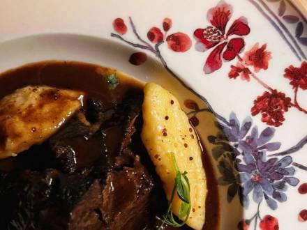 restoran nedelje suvenir vinski magazin vino fino