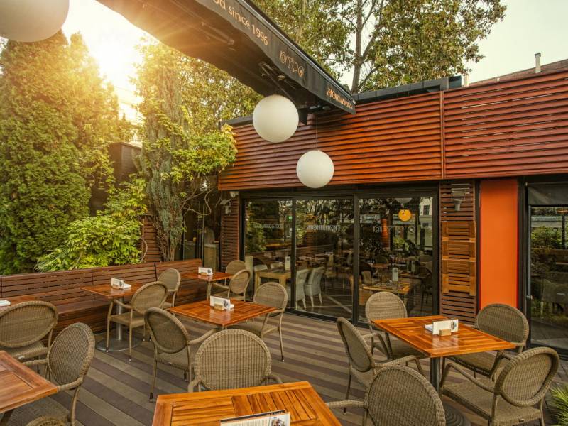 restoran monument vinski magazin vino fino
