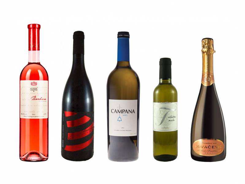 vinopis pet idealnih vina za dan zaljubljenih vinski magazin vino fino