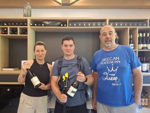 novost kad na trešnji rodi grožđe vinski magazin vino fino
