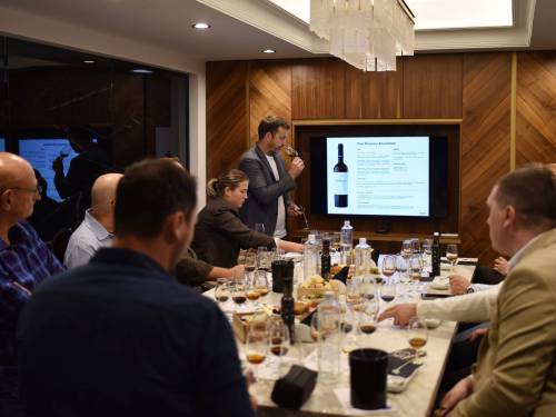 novost andaluzija u 6 čaša vinski magazin vino fino