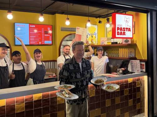 izdvojeno džejmi oliver u beogradu vinski magazin vino fino