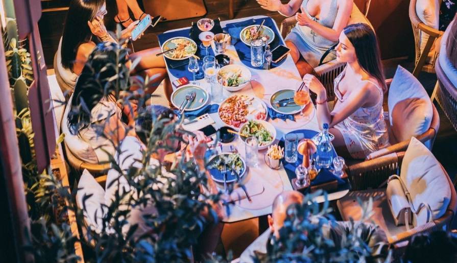 izdvojeno maša bistro bar vinski magazin vino fino