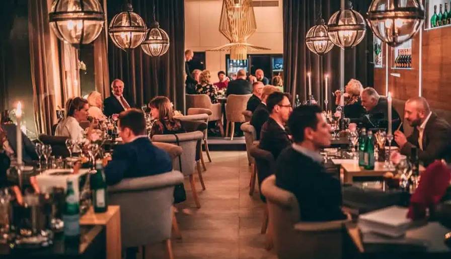 izdvojeno noel slavi 10 godina večera košta 650 evra vinski magazin vino fino