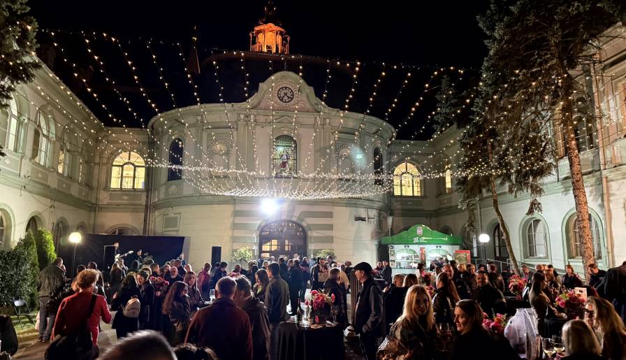 izdvojeno veče probranih vina u najlepšem vrtu zrenjanina vinski magazin vino fino