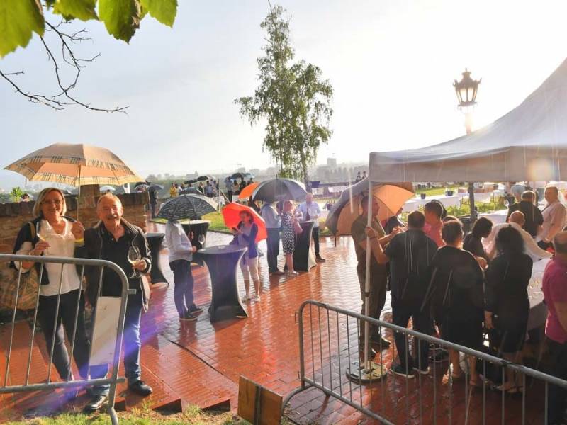 novost grašac na vodi vinski magazin vino fino