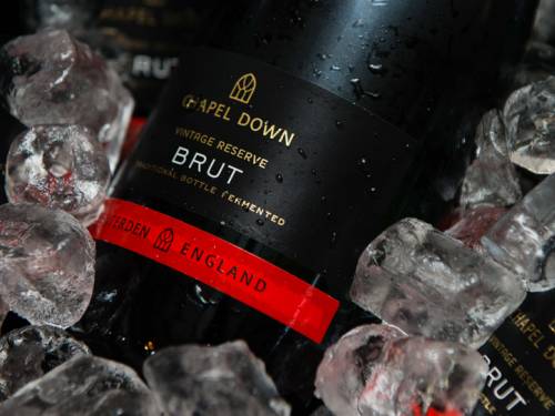 novost na venčanju princa harija piće se britanski penušavac vinski magazin vino fino