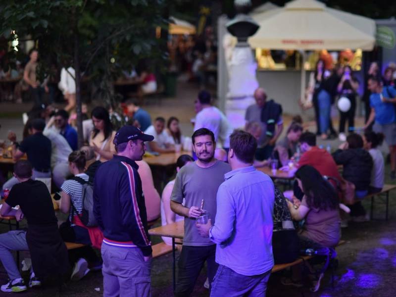 novost počeo je maratonski festival burgera u beogradu vinski magazin vino fino