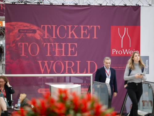 novost srpska vina ponovo zablistala na sajmu prowein vinski magazin vino fino