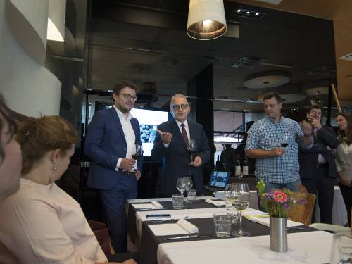 novost tikveš u beogradu obeležio platinu na dekanteru vinski magazin vino fino
