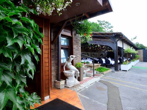 restoran careva ćuprija vinski magazin vino fino