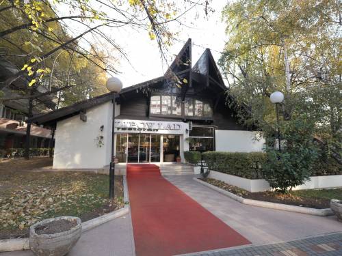 restoran lipov lad vinski magazin vino fino